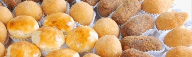 Salgados tamanho coquetel